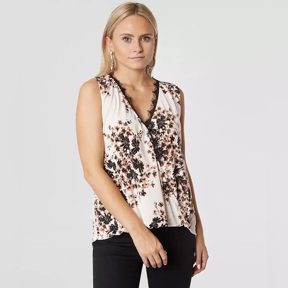 Daytrip Tops - Daytrip Floral White Surplice High Low Hem Tank Top Size: L